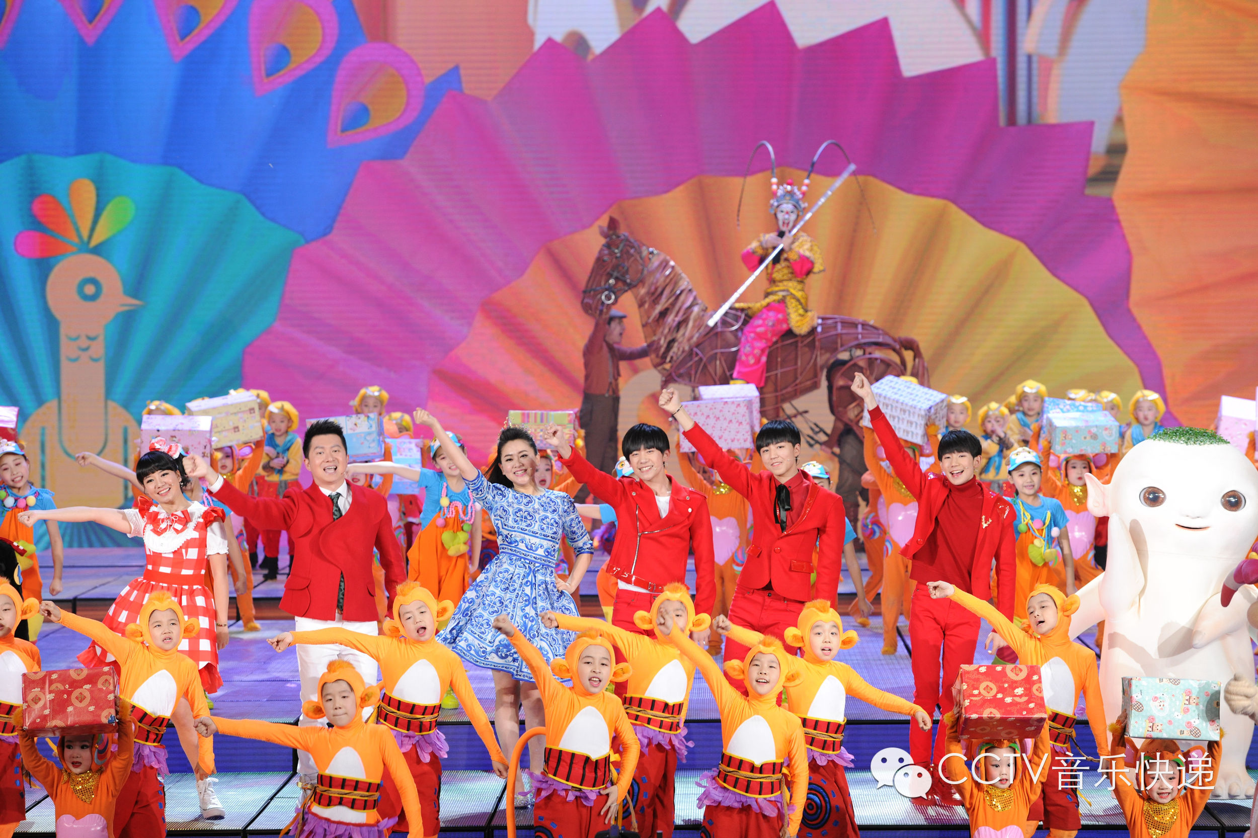 看tfboys-儿时易烊千玺与月亮姐姐一起卖萌《音乐快递》!